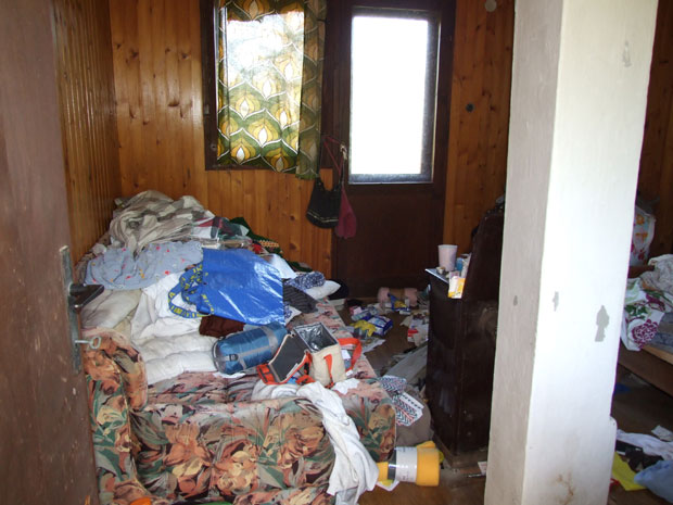 ПОКОЉ У ЈАБУКОВЦУ: Пуцали у жене да би им Раја одао где су паре?